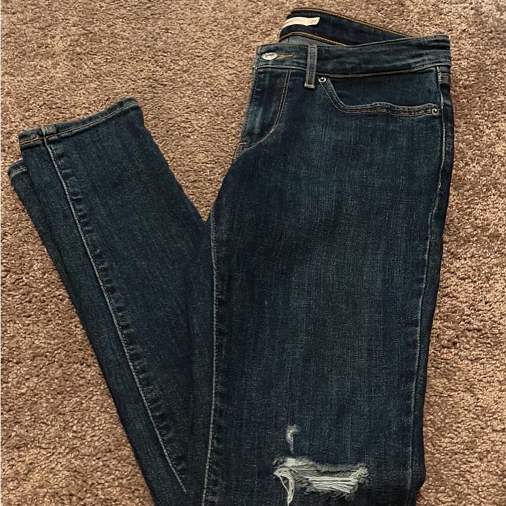 Levis 711 Skinny Jeans
